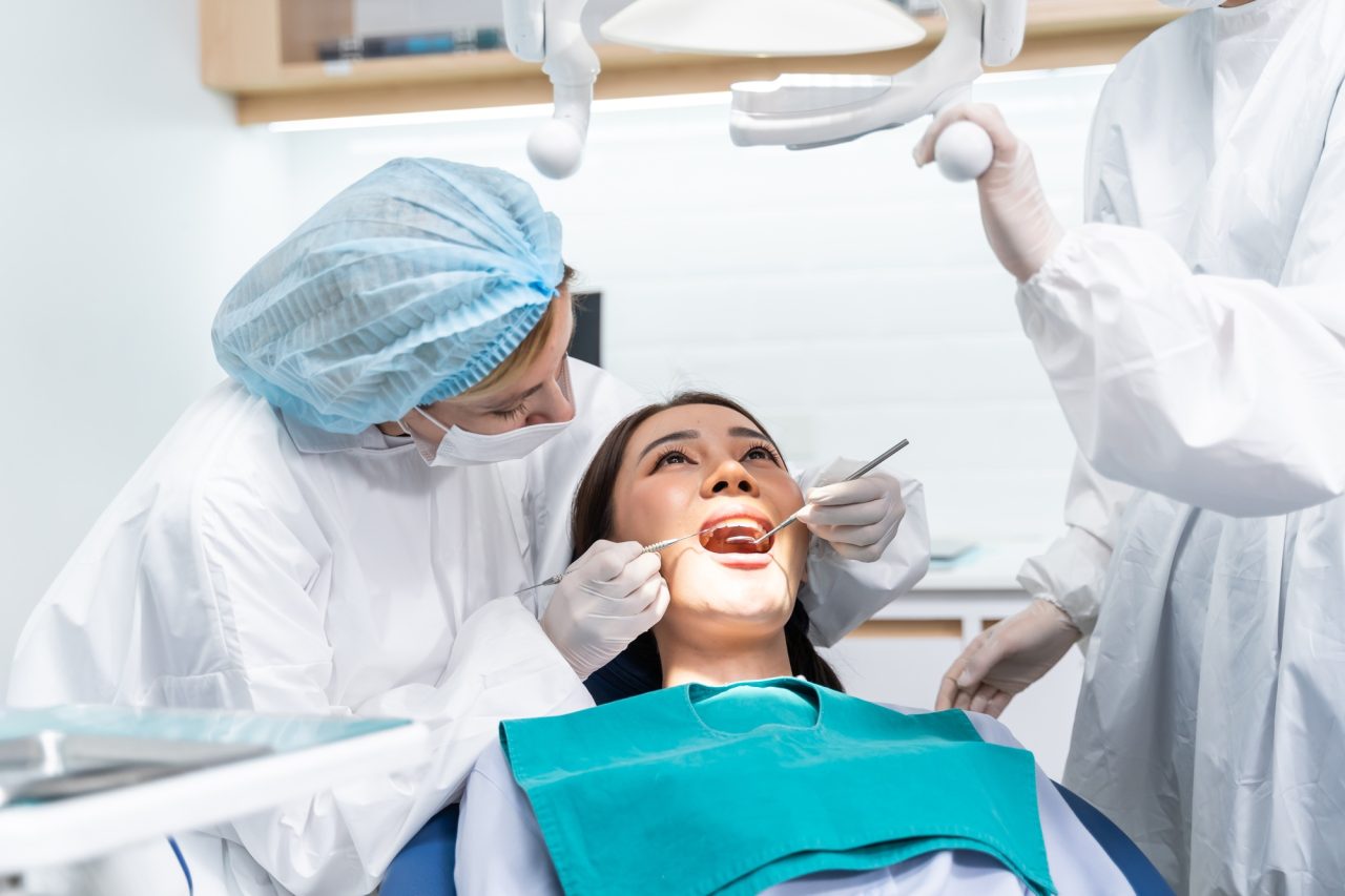 Exame odontológico na Unizi
